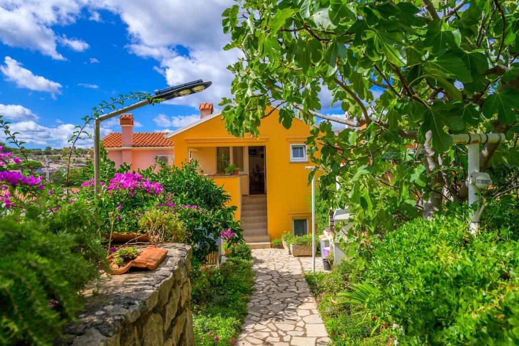 Appartement Bozena à Mali Lošinj Extérieur photo