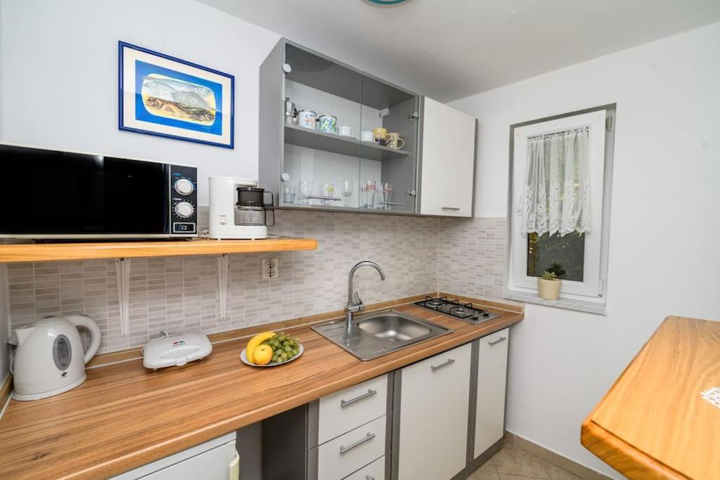 Appartement Bozena à Mali Lošinj Extérieur photo